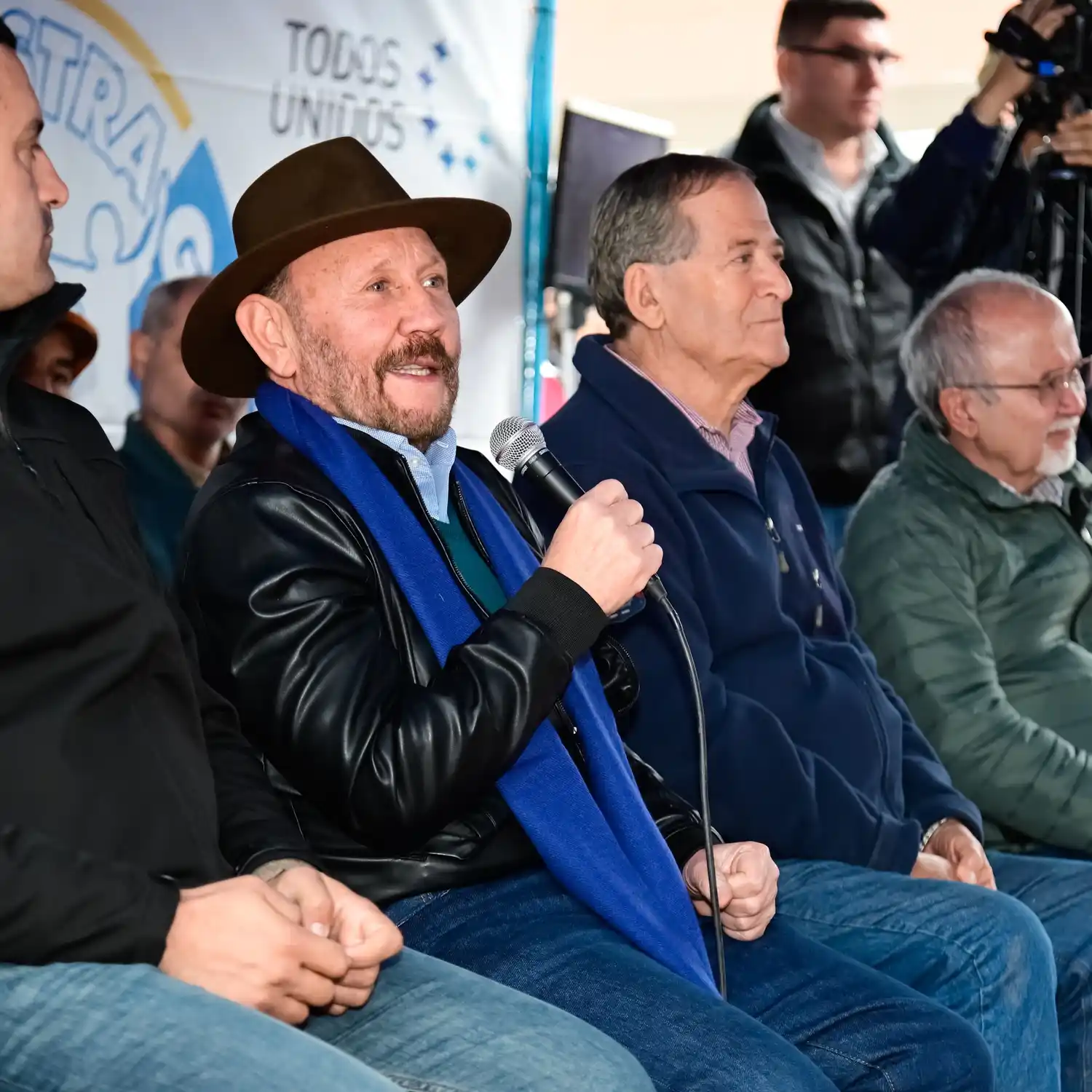 El Gobernador respondió a los ataques de medios porteños: “Yo soy de aquí y de aquí no me voy a ir”