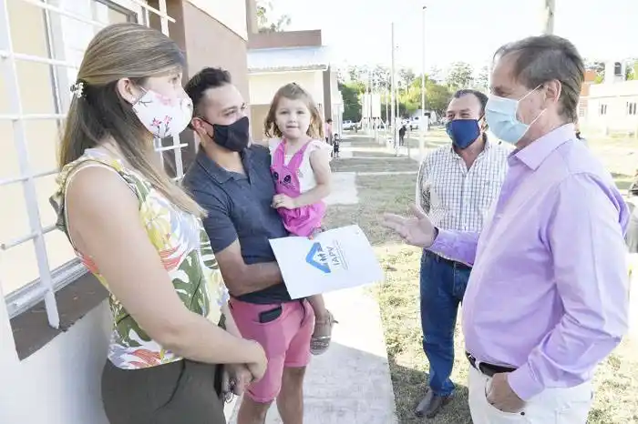 Bordet proyecta nuevos planes de viviendas para 2021 con fondos propios y de Nación