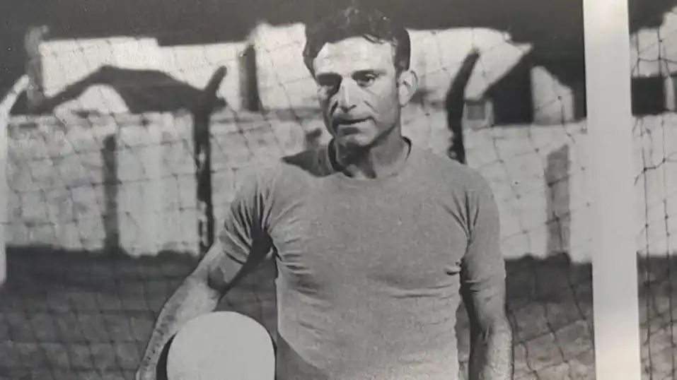 A 100 años del nacimiento de Santos Elías Gómez, el ‘Agapito’ que hizo historia en el fútbol tandilense