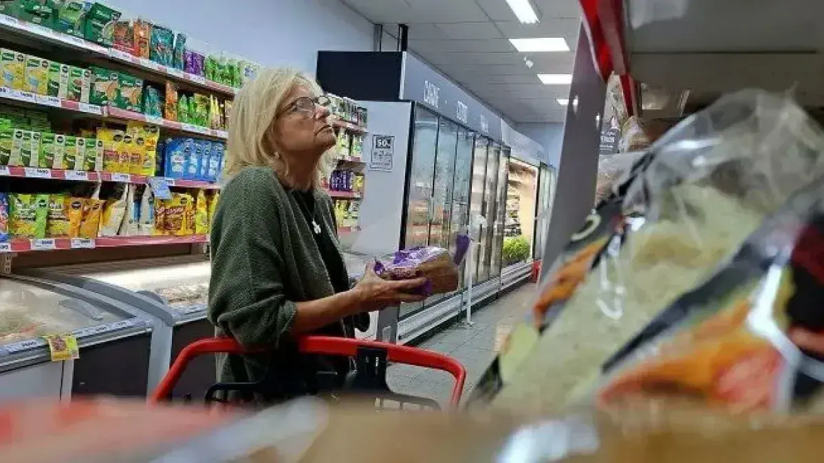 Informe FASTA: La dispersión de precios en alimentos se modera, pero persisten diferencias entre comercios