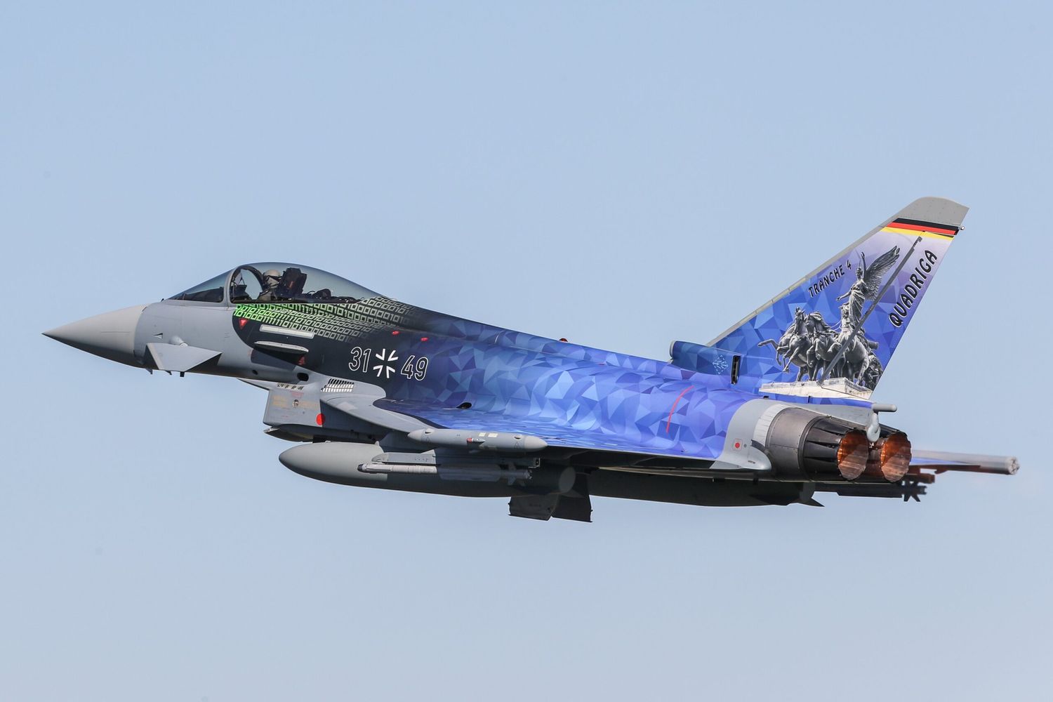 Comenzó el ensamblaje final del primer Eurofighter alemán del programa Quadriga