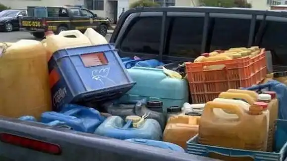 MERCADO NEGRO DE GASOLINA vuelve a ganar terreno para satisfacer la demanda en Venezuela