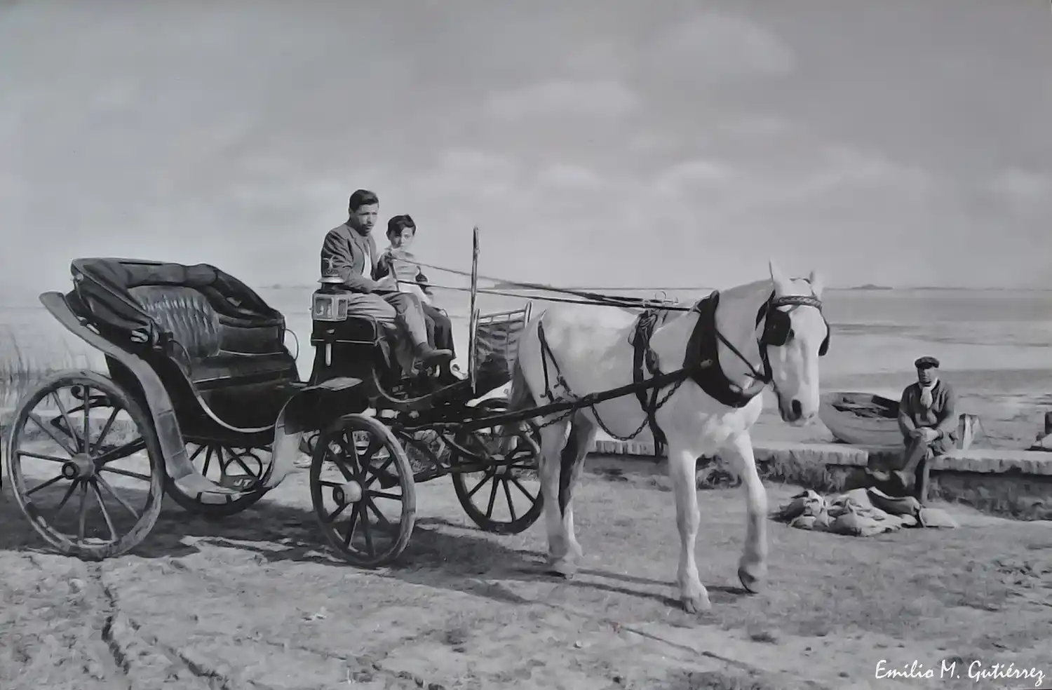 El carruaje El Mateo y el despertar de los recuerdos a través de las fotografías de Emilio Mariano Gutiérrez