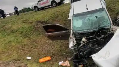 Dos heridos tras el despiste de una camioneta en la Ruta 12, a la altura de Gobernador Mansilla