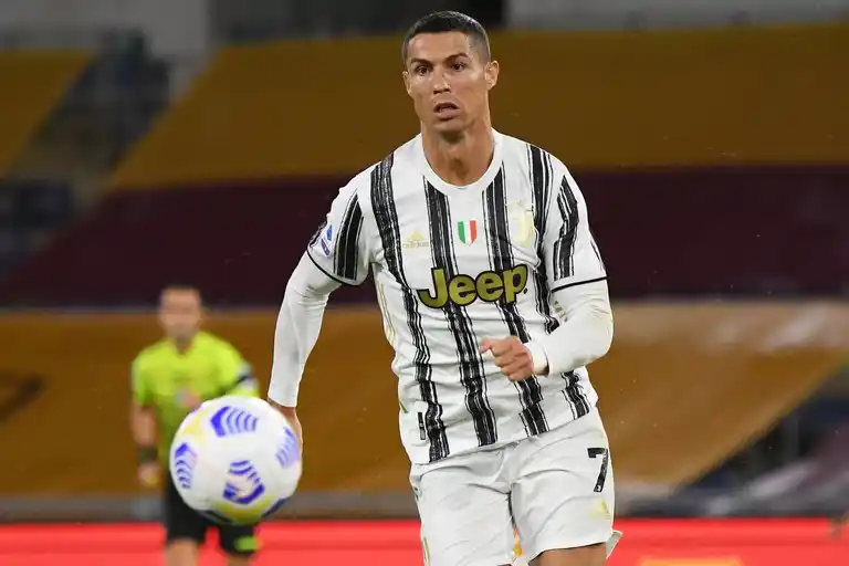 Juventus lo remontó dos veces con Ronaldo 
