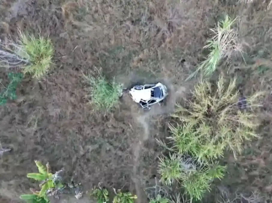 pareja cae al vacío y muere 3