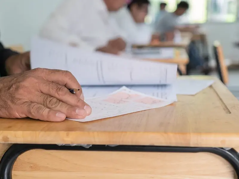La provincia afirmó que se inscribieron más de 9 mil estudiantes al programa para terminar la secundaria