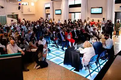 Kicillof y Sileoni cerraron el encuentro de inspectores y jefes distritales de Educación