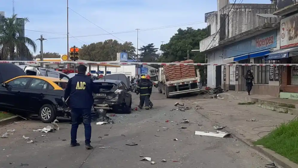 Murió la motociclista gravemente herida, tras el choque del camión en VGG