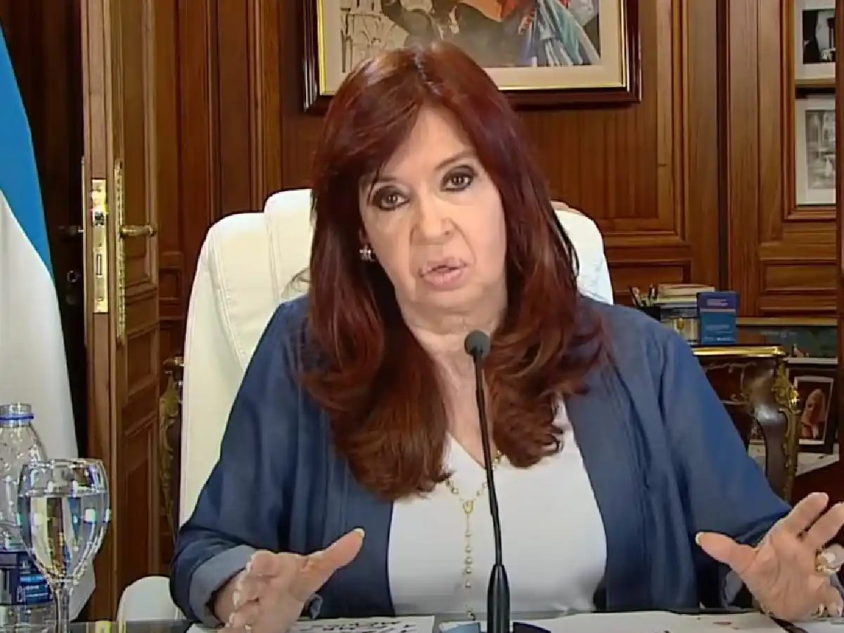 Cristina denunció las "prácticas mafiosas" que los medios ejercen hacia familiares de sus "enemigos"