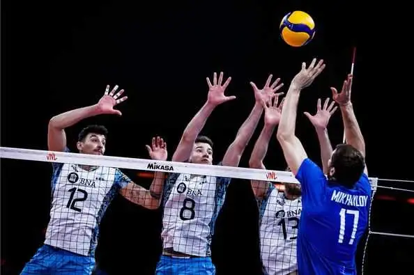 La Selección Argentina cayó frente a Rusia en cuatro sets