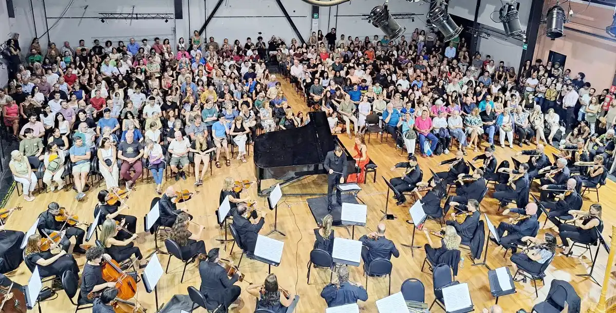 La Vieja Usina fue escenario de otro concierto de la Sinfónica de Entre Ríos