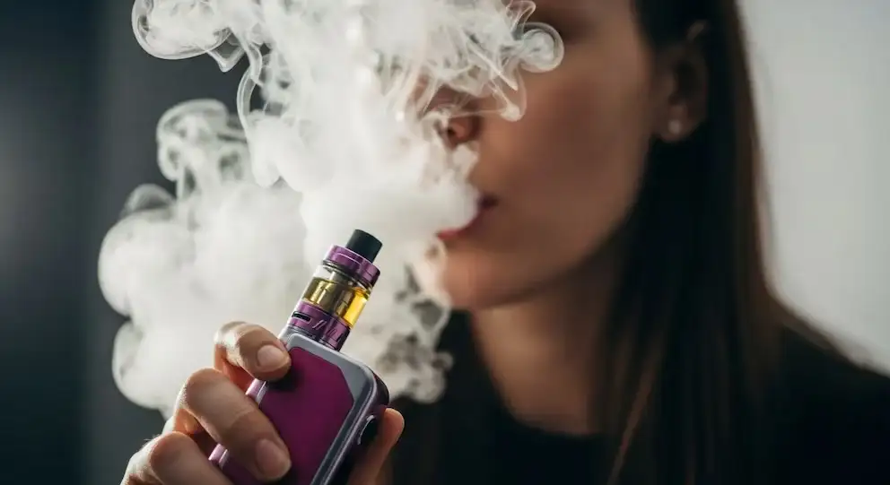Cigarrillos electrónicos: “Hay un riesgo nacional para la salud”