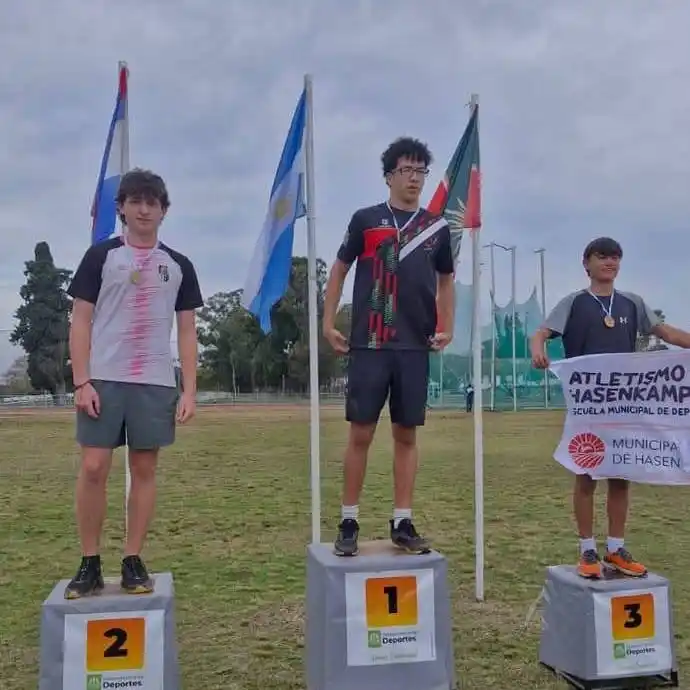 Luciano Gómez Rabella se consagró campeón entrerriano juvenil en lanzamiento de disco
