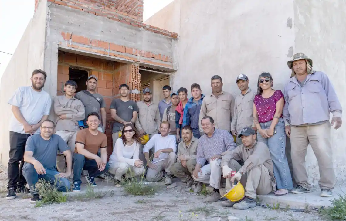 Recorrida. Por el barrio de 35 viviendas Programa Bonaerense II