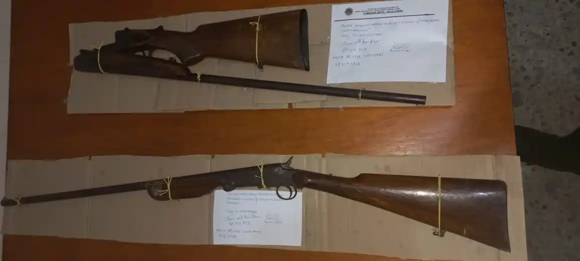 Las dos escopetas fueron trasladadas a la sede de la Comisaría 6°.