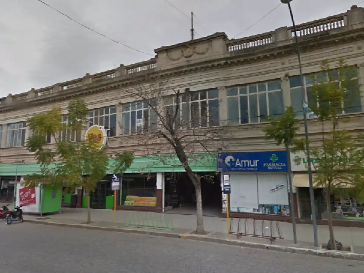 Investigan intento de robo en el supermercado Vea