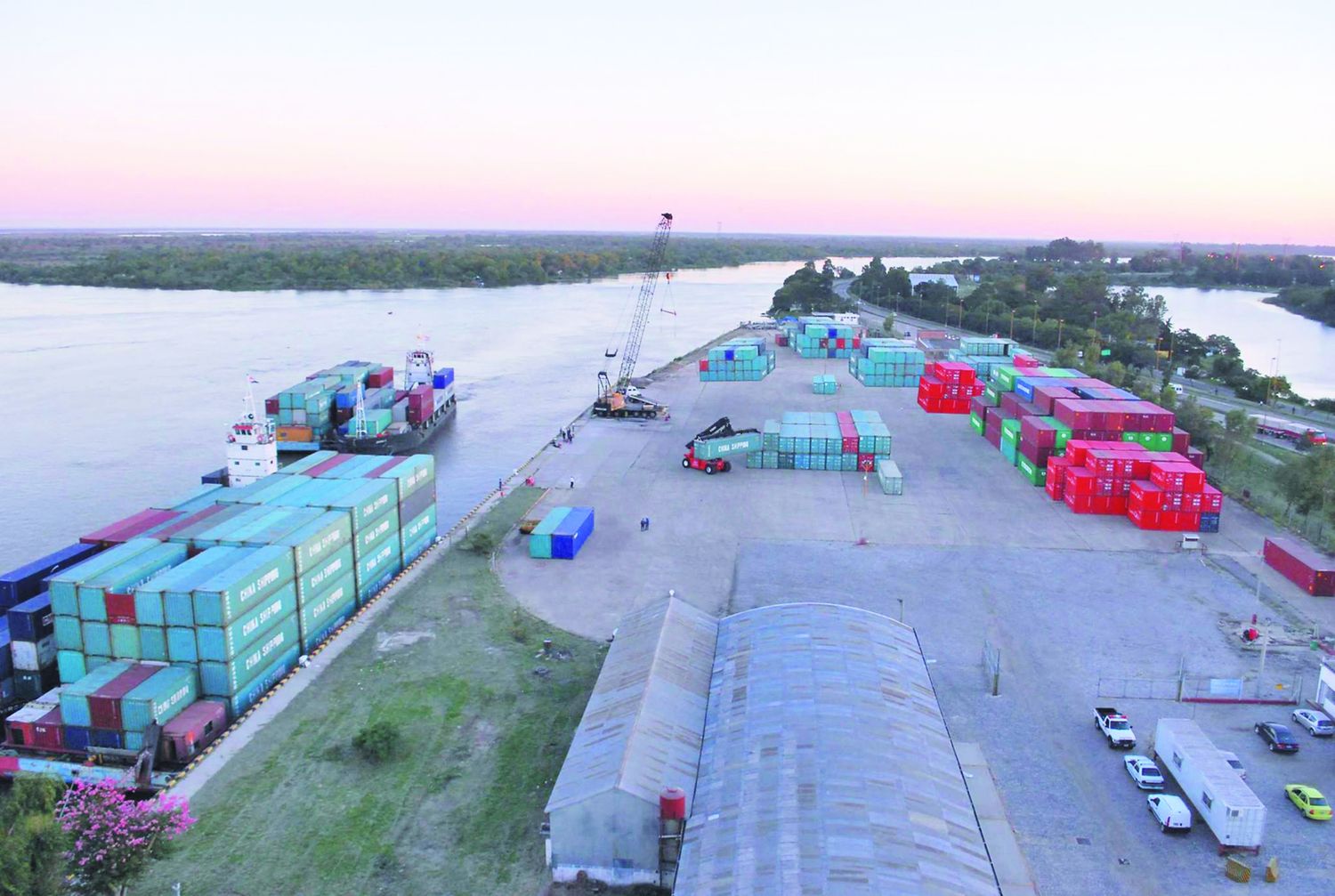 Bolsa de Santa Fe preocupada por la licitación del puerto