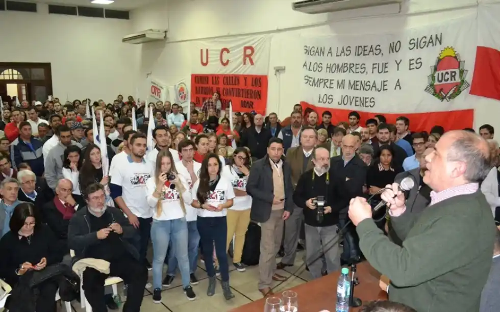 Simoniello asumió la vicepresidencia de la UCR Santa Fe