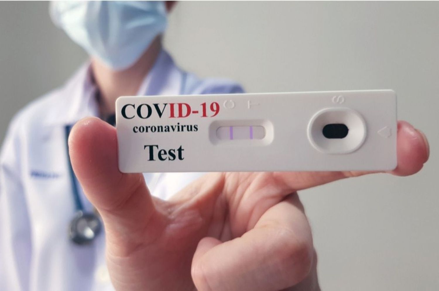 La ANMAT prohibió la venta de un test rápido para detectar COVID-19