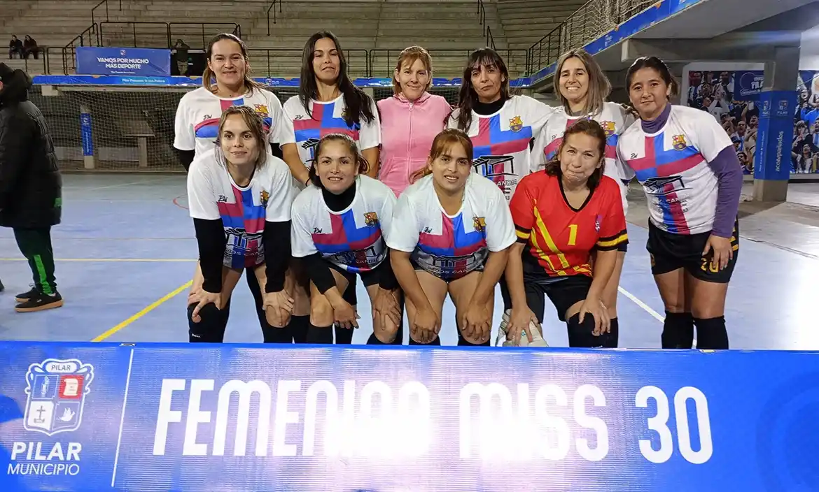 Racing volvió a golear y lidera la Liga Municipal de Futsal Miss 30