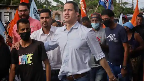 ¡OTRA VEZ LE GRITARON! A Juan Guaidó lo tildan de «asesino» y «ladrón» en el oriente de Venezuela (+VIDEO)