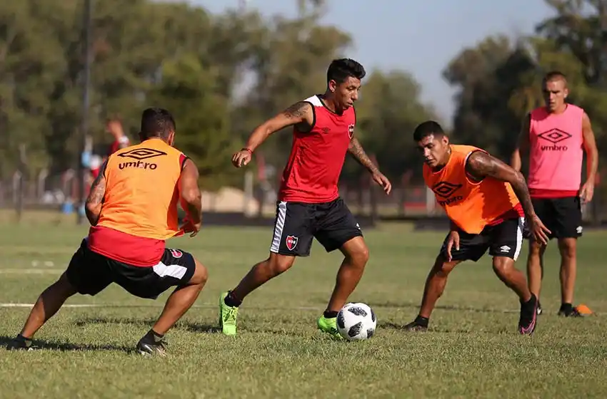 Garfagnoli tiene tres cambios definidos y una duda