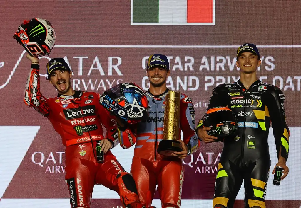 El podio en Qatar.