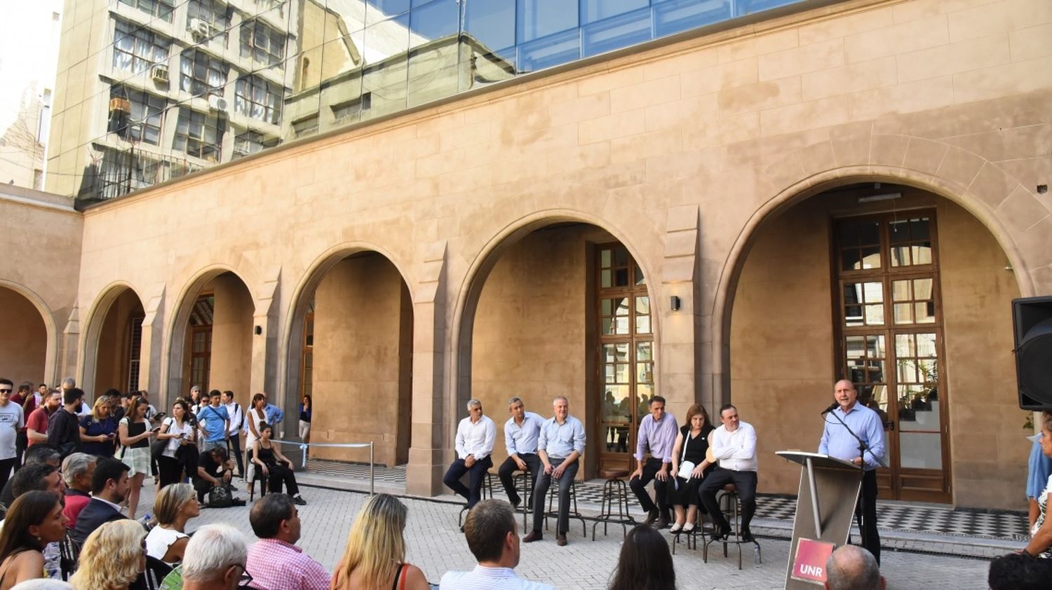 Santa Fe firmó convenios para construir ocho nuevas escuelas técnicas en la provincia