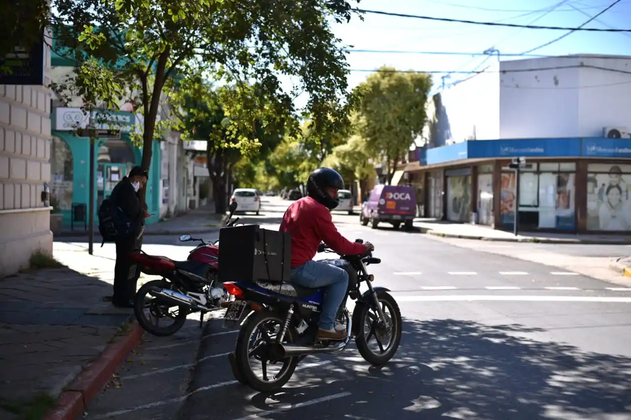 Repartidores urbanos: el Concejo deliberante aprobó la nueva ordenanza que reglamenta la actividad del sector