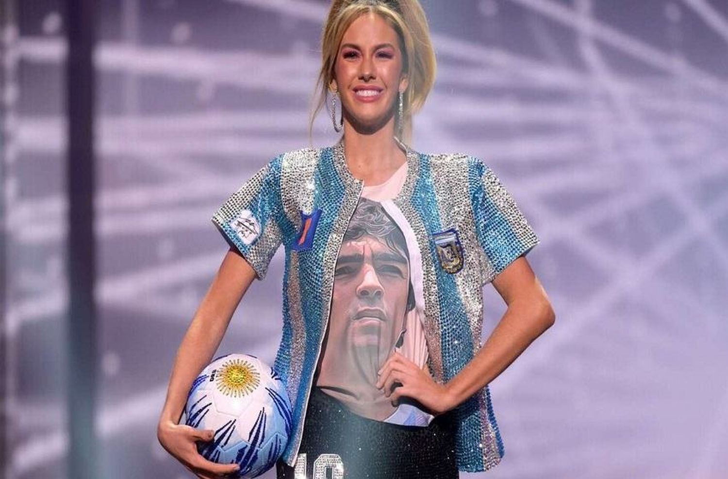 Dedicado al 10: el homenaje de Miss Argentina a Diego Maradona