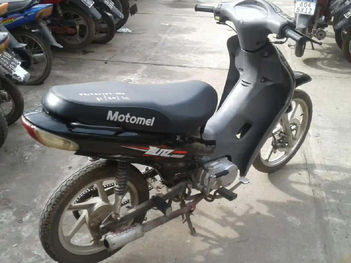 Hallan abandonada una moto que había sido robada 