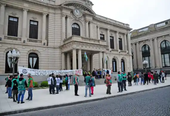 Docentes de jardines municipales: sin avances tras una nueva reunión, esta vez con presencia del STMT