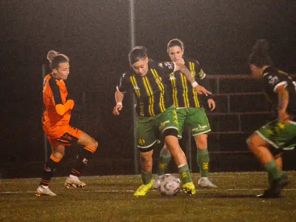 Las chicas de Aldosivi no salieron del empate ante Estrella del Sur