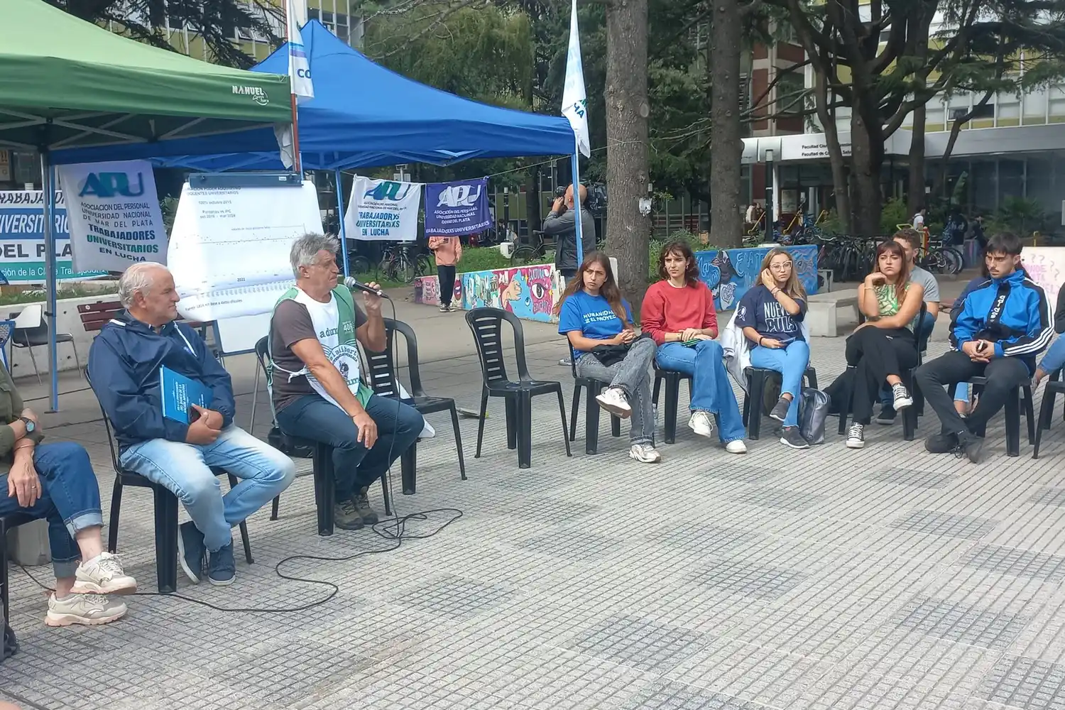 "Se va armando un contexto problemático en el que es difícil seguir sosteniendo la Universidad" dijo la dirigente estudiantil.