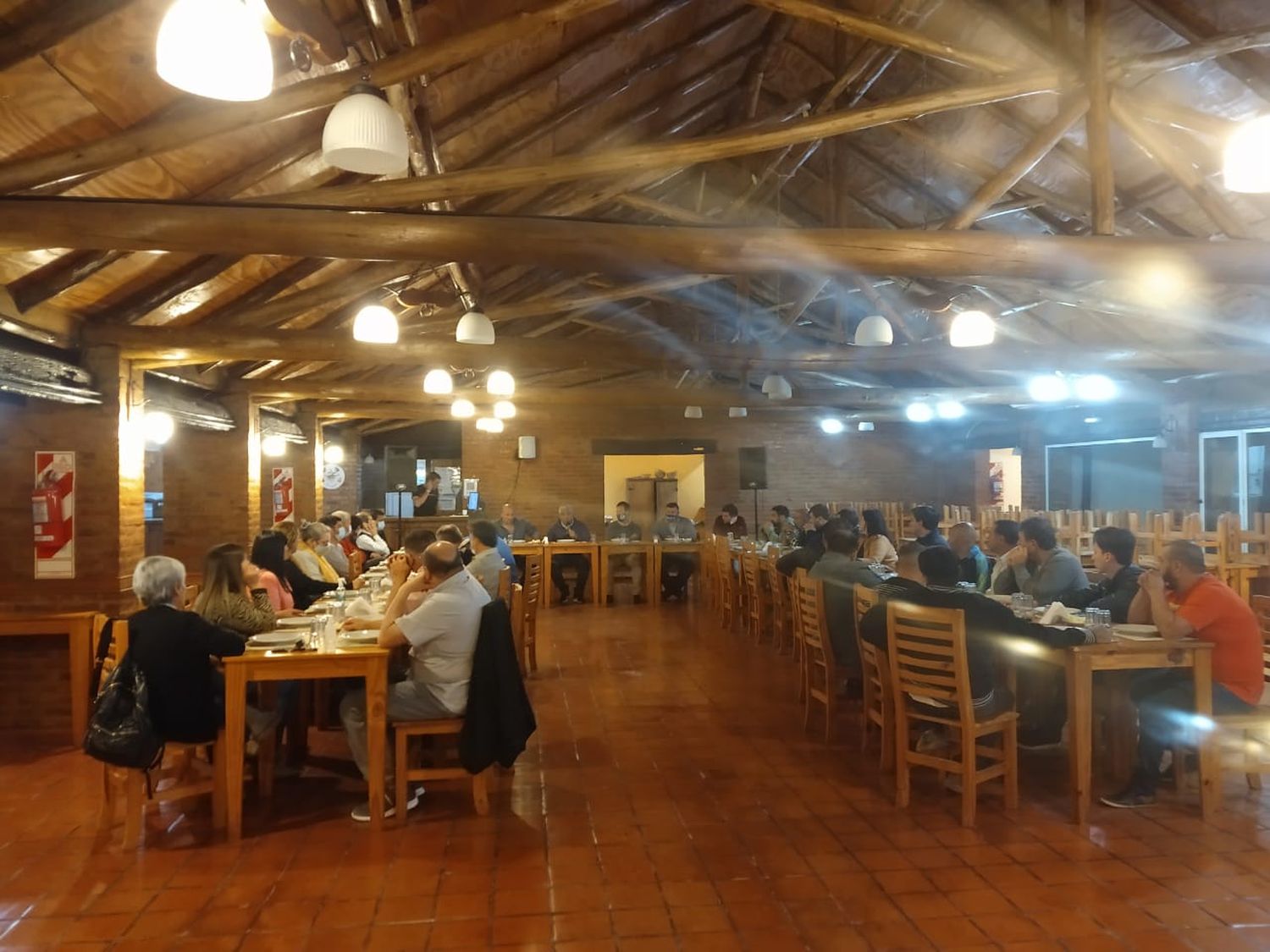 Salazar reunió a los sindicatos por el parque agroindustrial: “Necesitamos que se pongan a tono con esto”