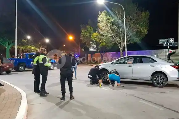 Toda mal: chocó luego de haber consumido alcohol y sin licencia de conducir