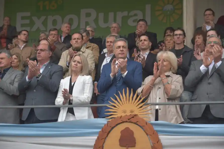 El Intendente participó del acto oficial de la 116° Exposición Rural de Rafaela