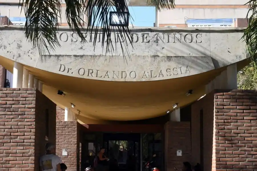 Un niño de 1 año y 4 meses murió tras ser atropellado accidentalmente por su padre