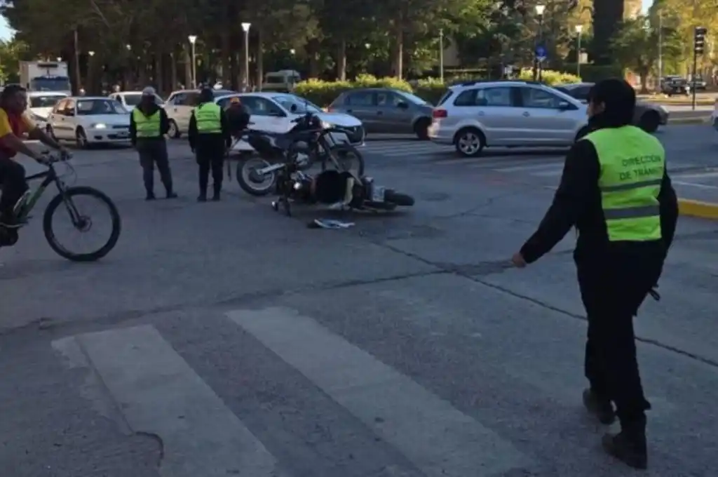 Un hombre alcoholizado atropelló a un inspector