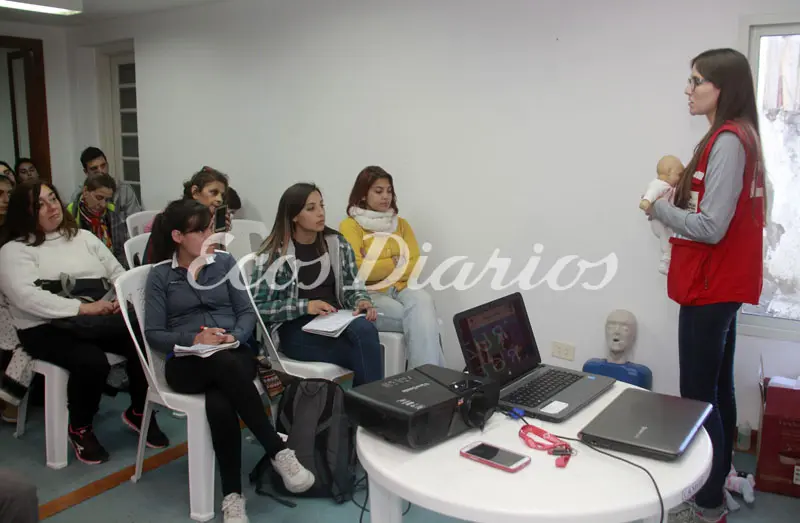 Curso de primeros auxilios y RCP pediátrico en la Cruz Roja