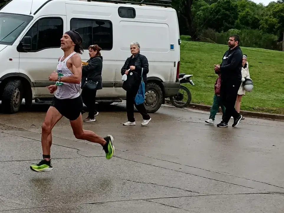 Sanguinetti llegó segundo en una gran carrera en Balcarce