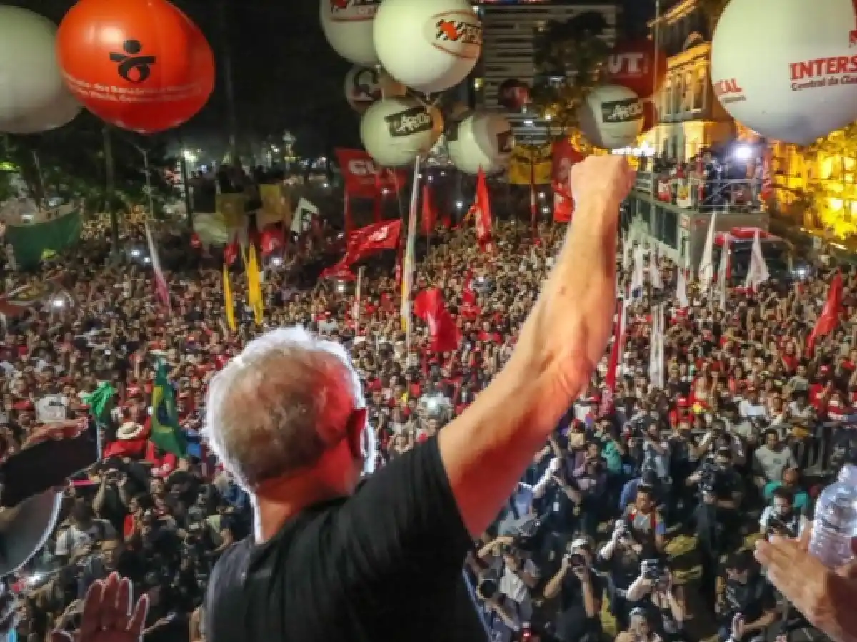 "Que se preparen porque vamos a volver", dijo Lula