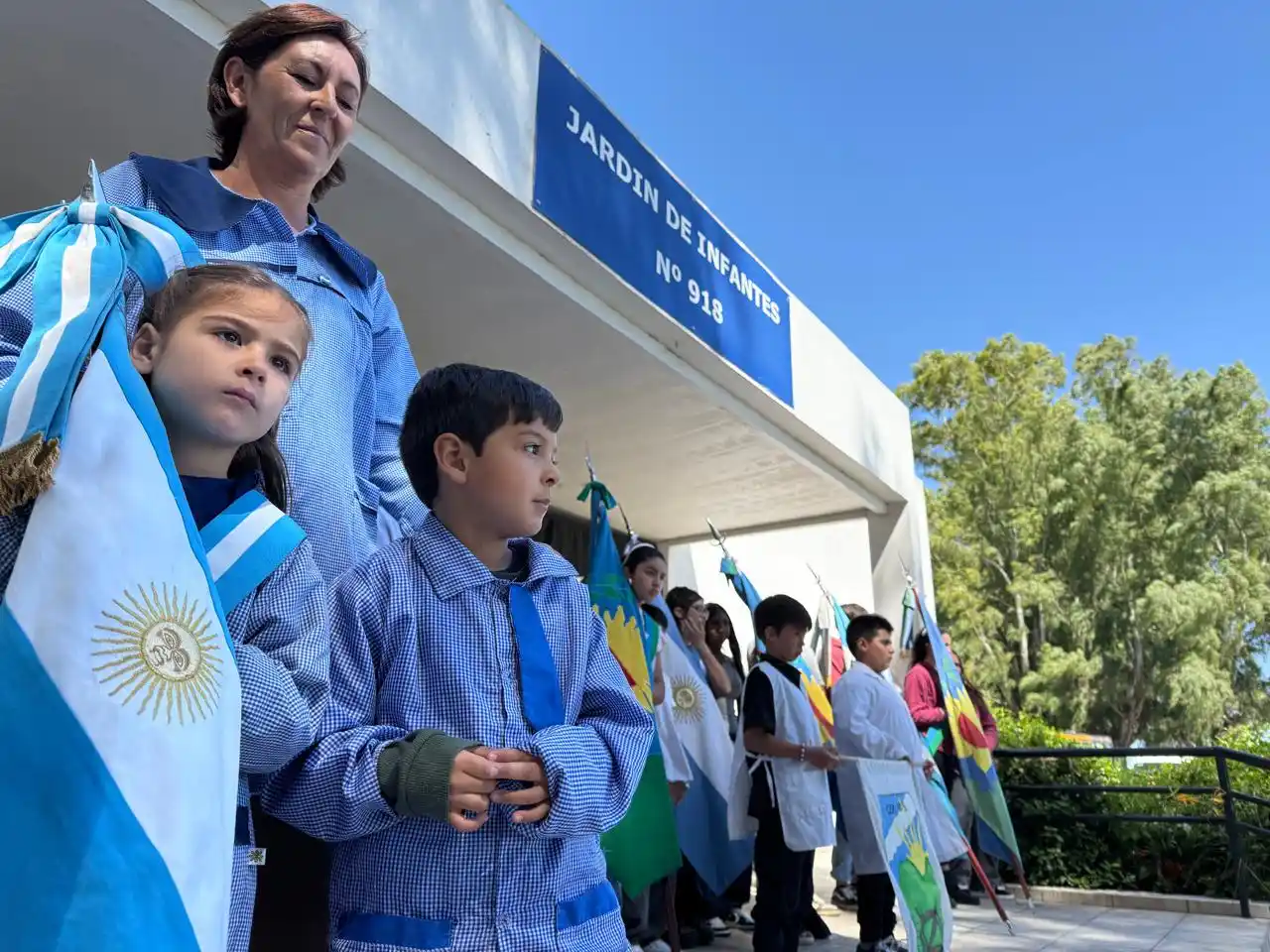 “Hagamos honor al esfuerzo de tantas generaciones que soñaron esta posibilidad educativa”, dijeron en el acto de cierre del ciclo lectivo.