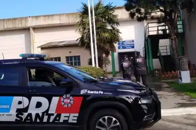 Femicidio en Esperanza: mató a golpes a su pareja y murió tras chocar con su moto al huir