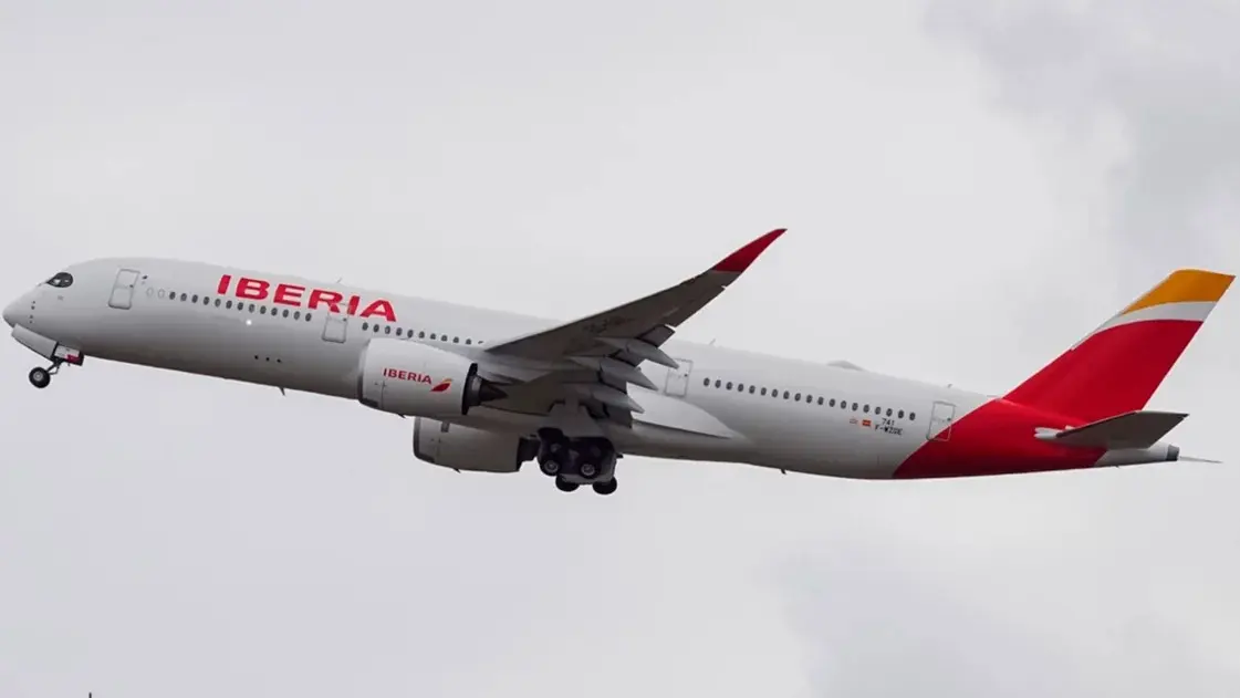 Más de 200 personas afectadas: cómo operaba la red que estafaba con los vuelos a Europa
