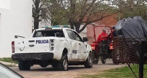 “¡Qué deteriorado este patrullero!”