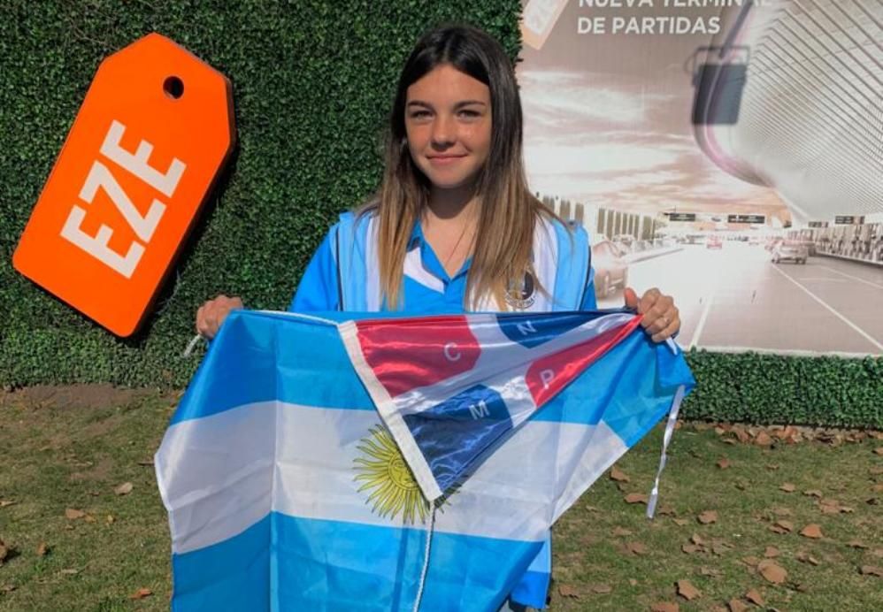 Juana Escalante ya está en Cádiz para el Europeo de Optimist