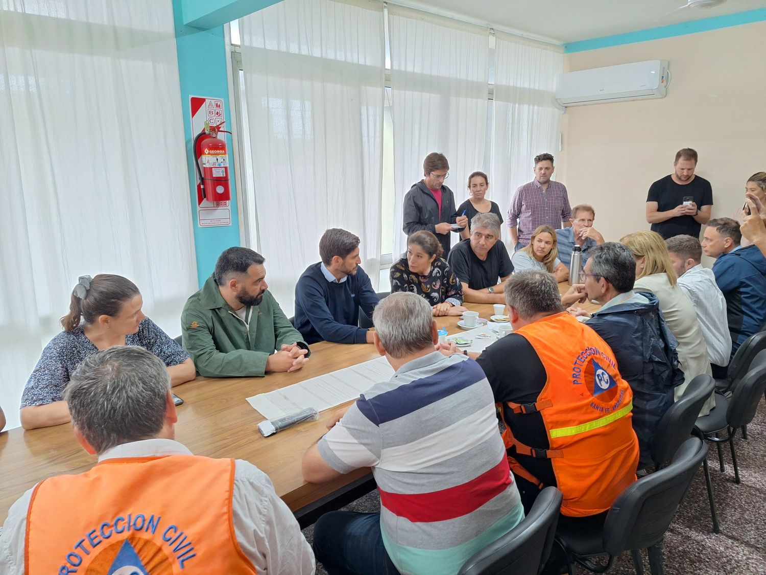 "Estamos muy presentes y vamos a seguir estando", dijo Pullaro en Vera.