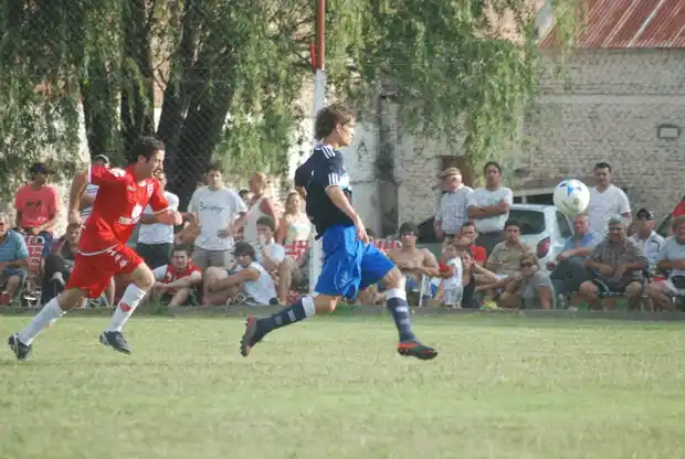 Central Larroque enfrentará a  Atlético Tala en la segunda fase